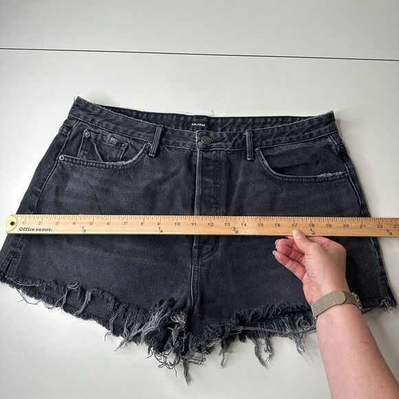 GRLFRND Cindy Hidden Button Fly High Rise Gray Cut-Off Jean Shorts Raw Hem 32 - Picture 12 of 14